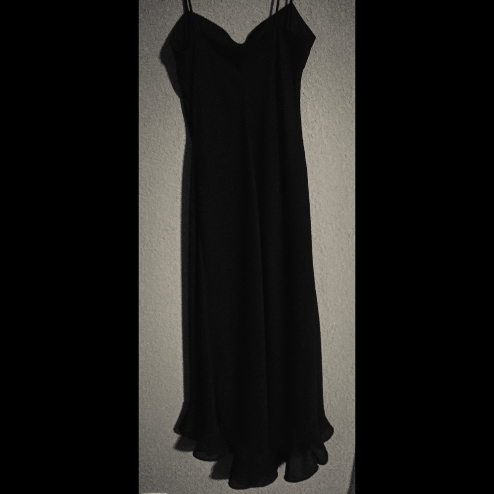 Classic & Sleek Black Evening Gown